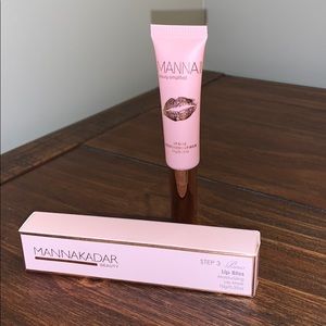 Mannakadar Beauty Lip Bliss moisturizing lip mask